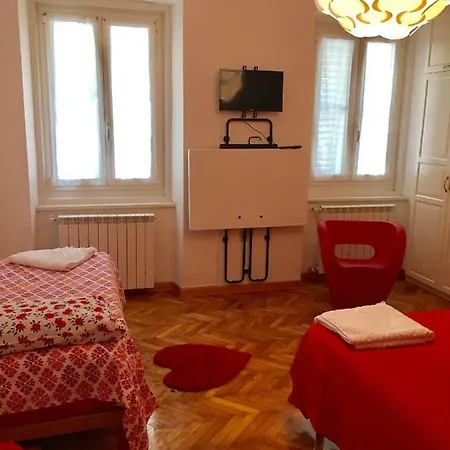 Апартаменти Casa Del Cucciolo Con Parcheggio Privato Трієст